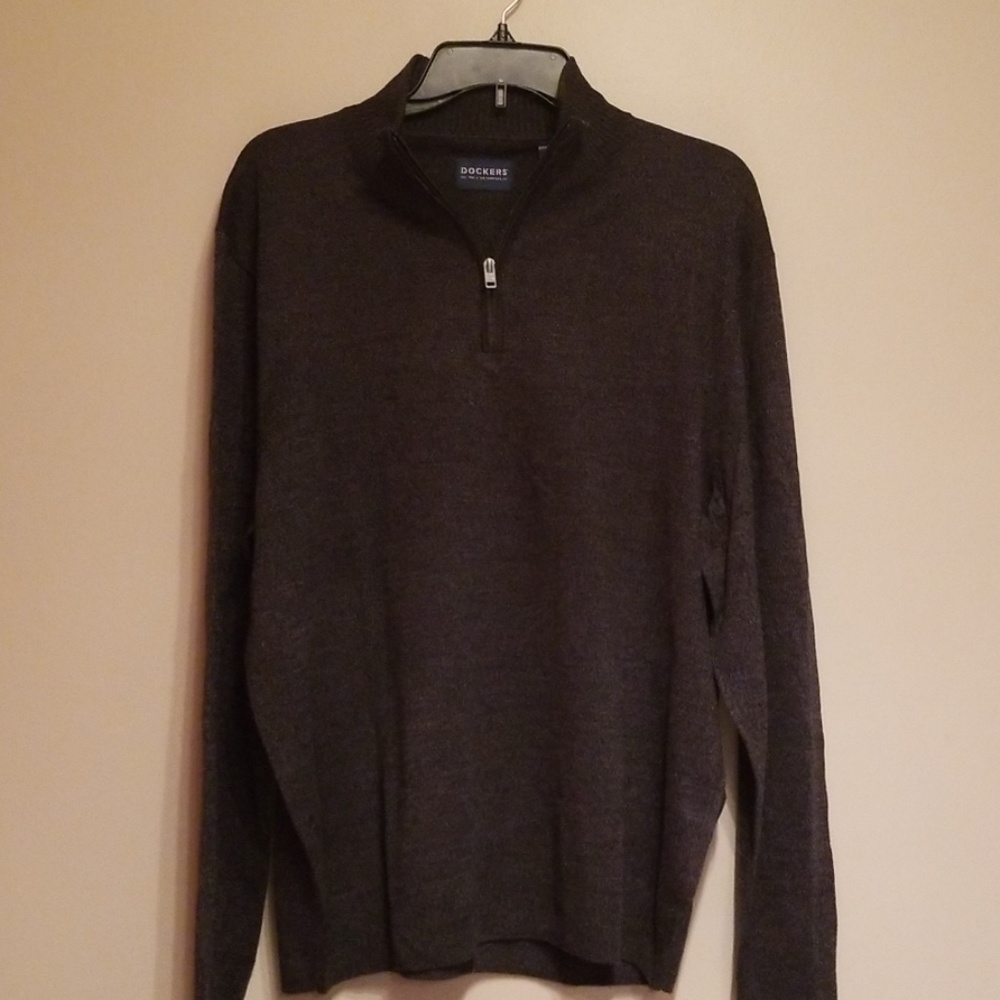 Dockers lightweight black sweater - Picture 2 of 4